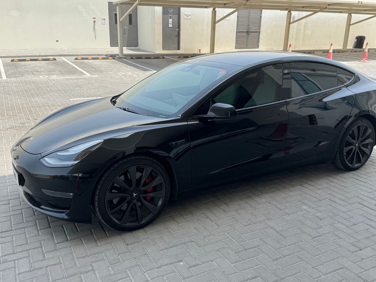 تسلا موديل 3 Performance Model