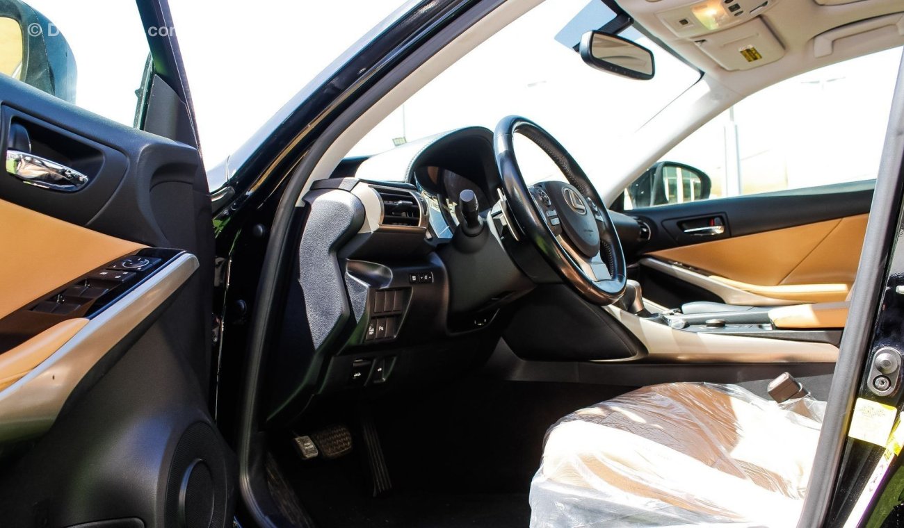Lexus IS250 IS 250/2015/Leather Seats/Sun Roof/Low Kilometres