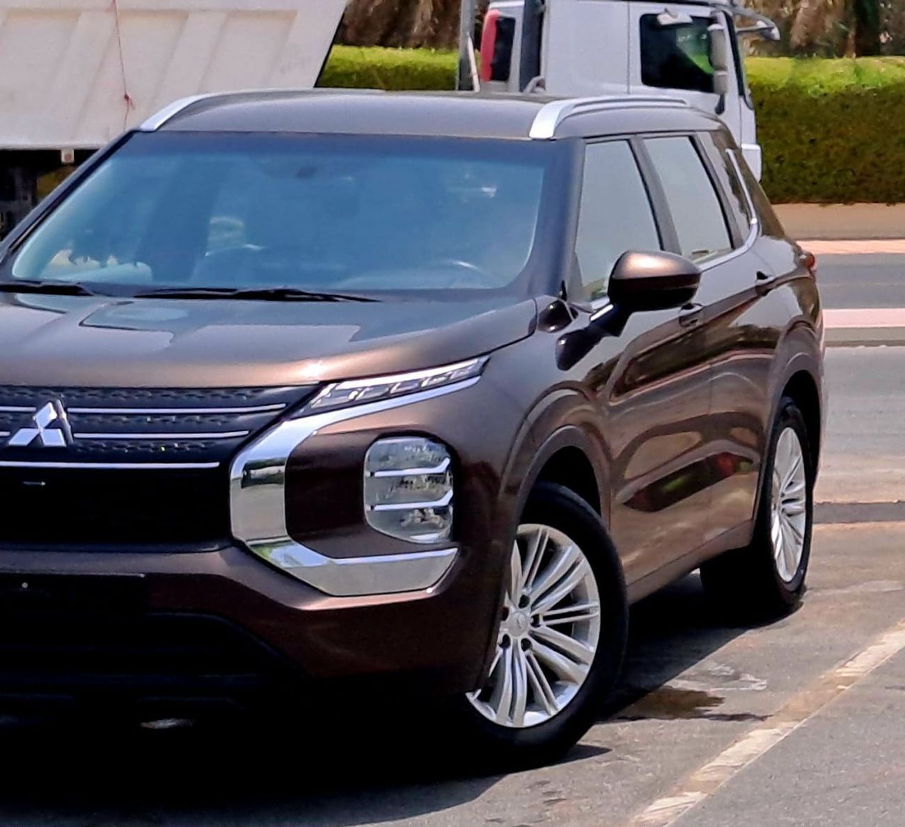 ميتسوبيشي آوتلاندر GLS 2.4L