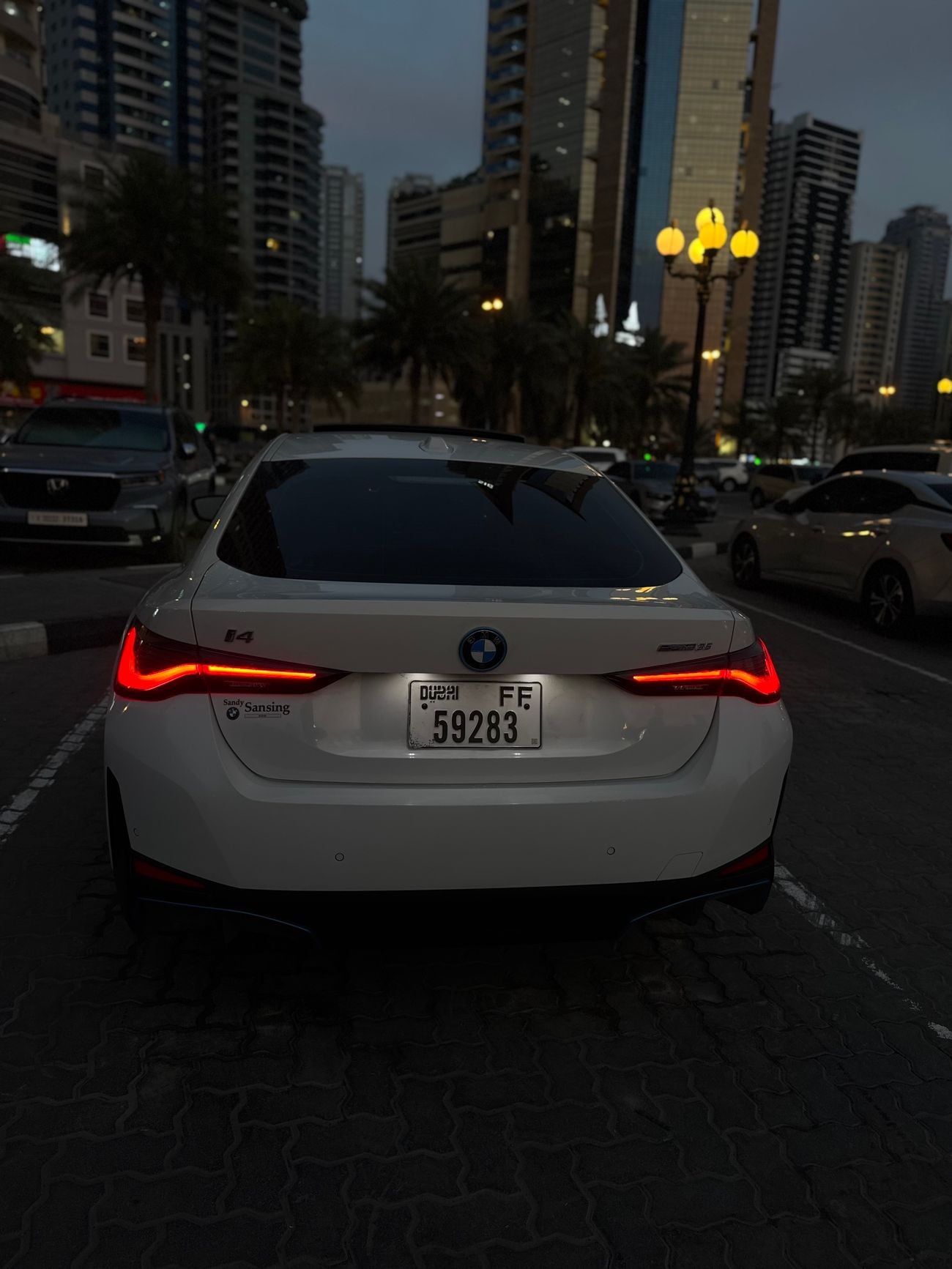 بي أم دبليو i4