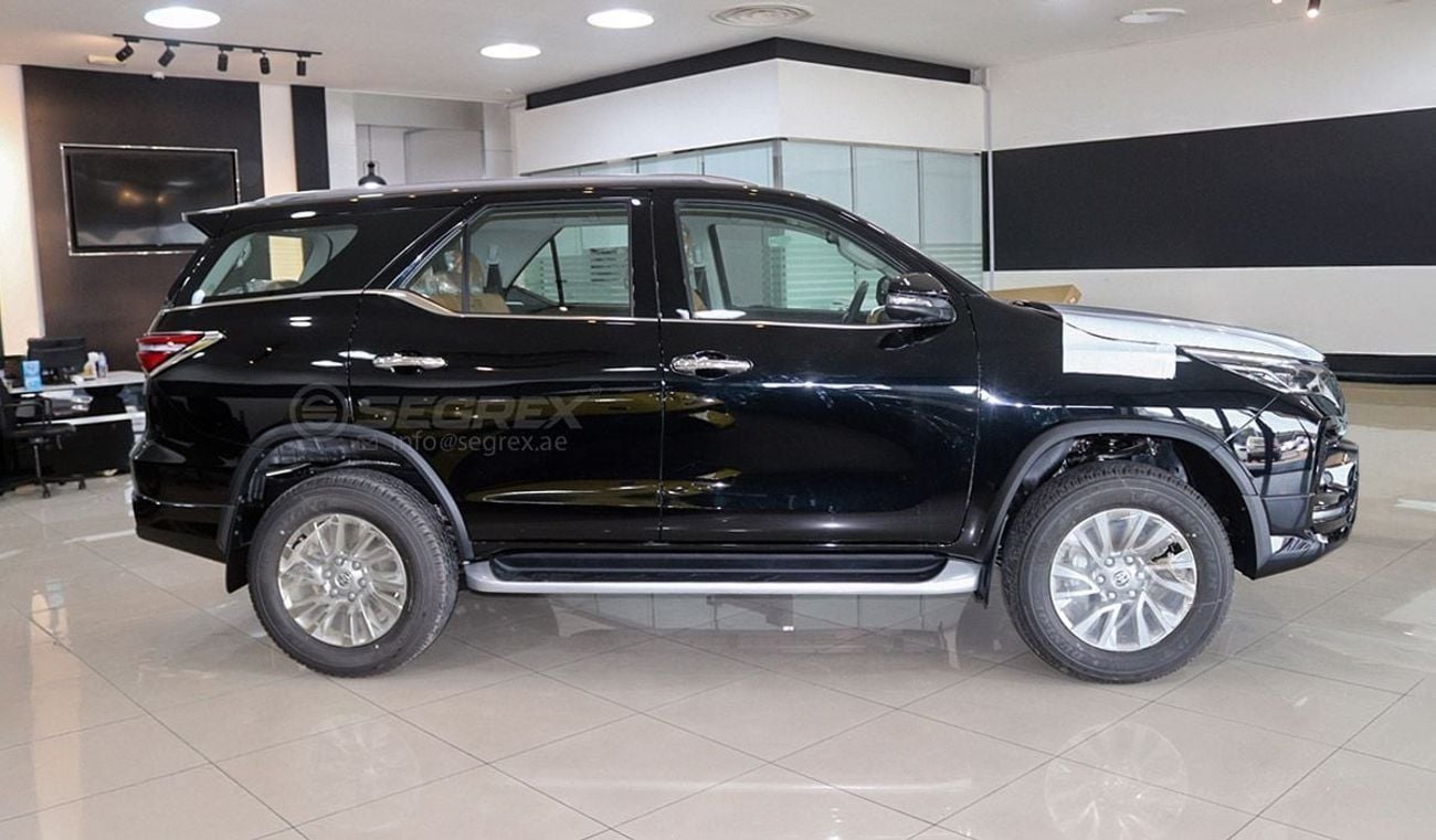 Toyota Fortuner 2025 Model Toyota Fortuner, 4.0L Petrol 4WD 6A/T