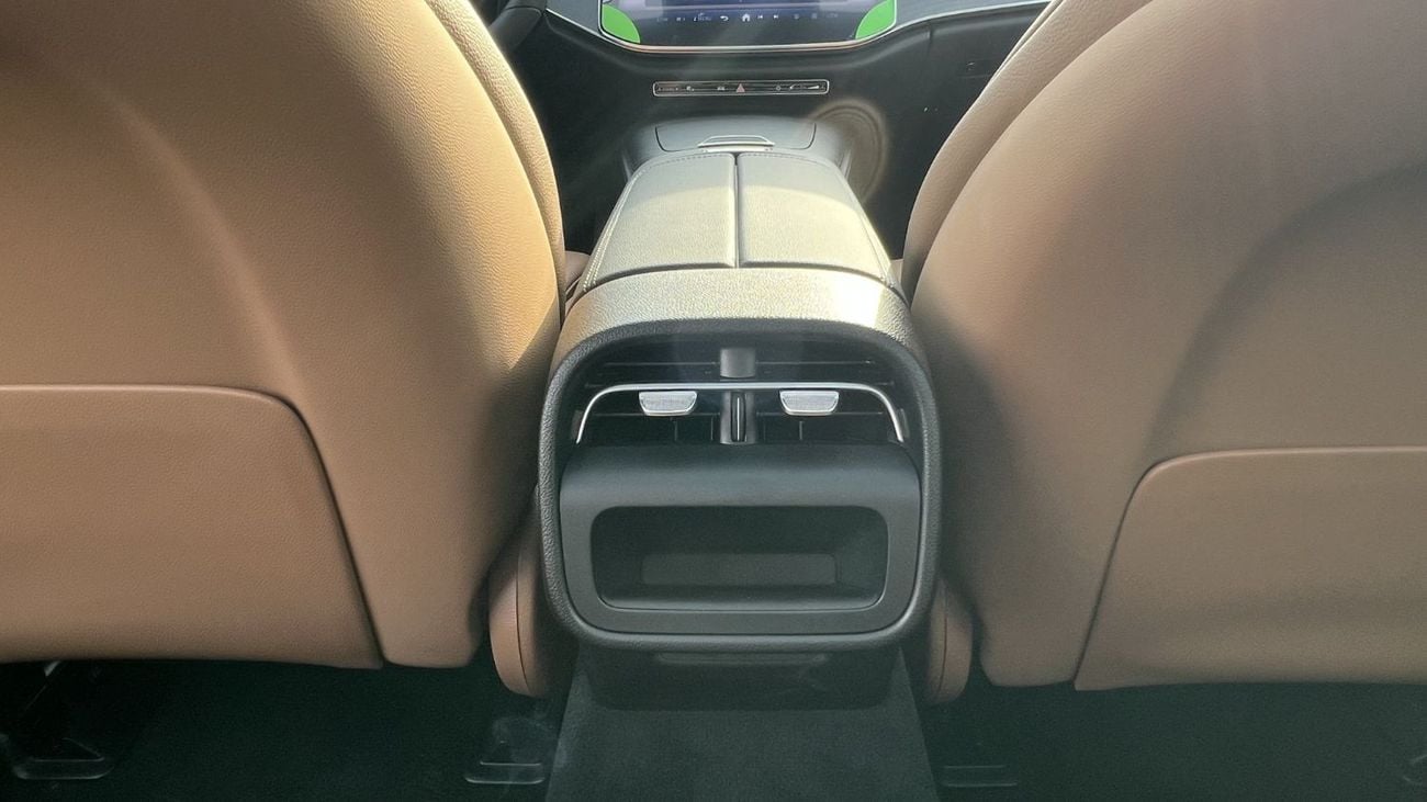 Mercedes-Benz E200 2.0L MERCEDES BENZ E200 2025