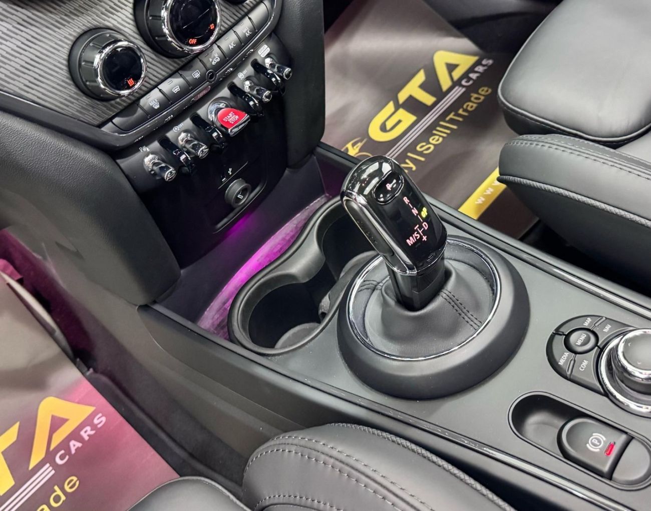 ميني جون كوبر كونتري مان All 4 2024 Mini Countryman JCW All 4, 2027 Mini Warranty + Service Pack, Very Low Kms, GCC