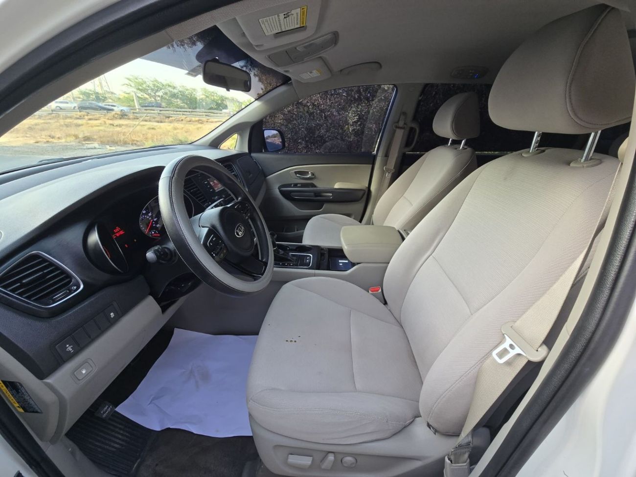 Kia Sedona KIA SEDONA 2015 GCC ORGINAL PAINT // GOOD CONDITION // 7 SEATS