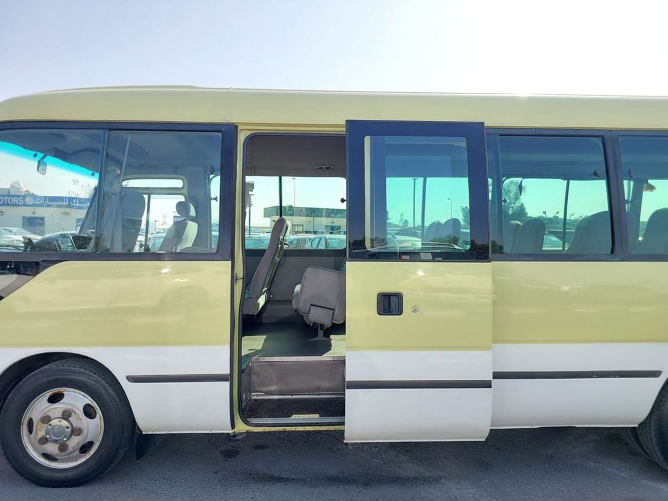 تويوتا كوستر (RAMADAN OFFER) TOYOTA COASTER BUS RHD 2004 MODEL 4.0 L DIESEL AUTOMATIC(PM50072)