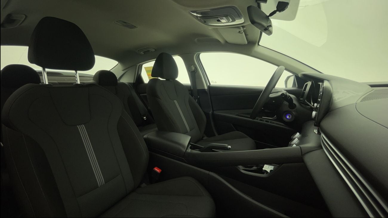 هيونداي إلانترا SMART 1.6 | بدون دفعة مقدمة | اختبار القيادة في المنزل