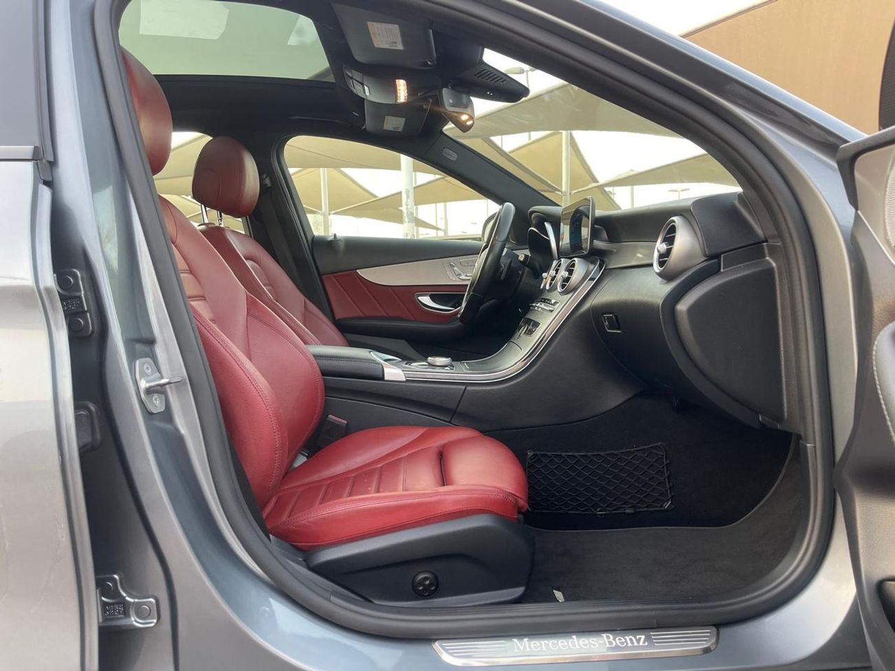 مرسيدس بنز C 300 سبورت