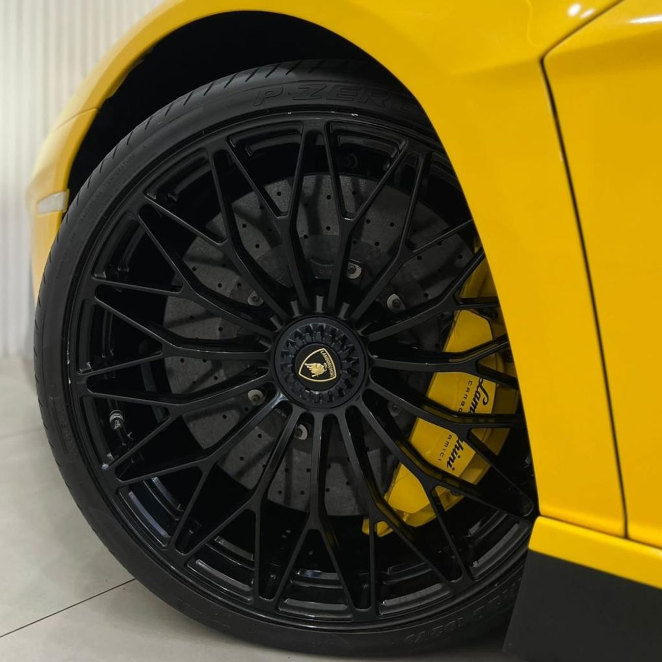 Lamborghini Aventador 2016 Lamborghini Aventador SV Roadster (Full Forged Carbon), Service History, GCC