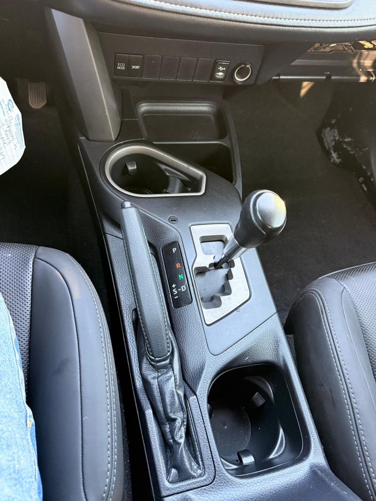 Toyota RAV4 XLE Full Option