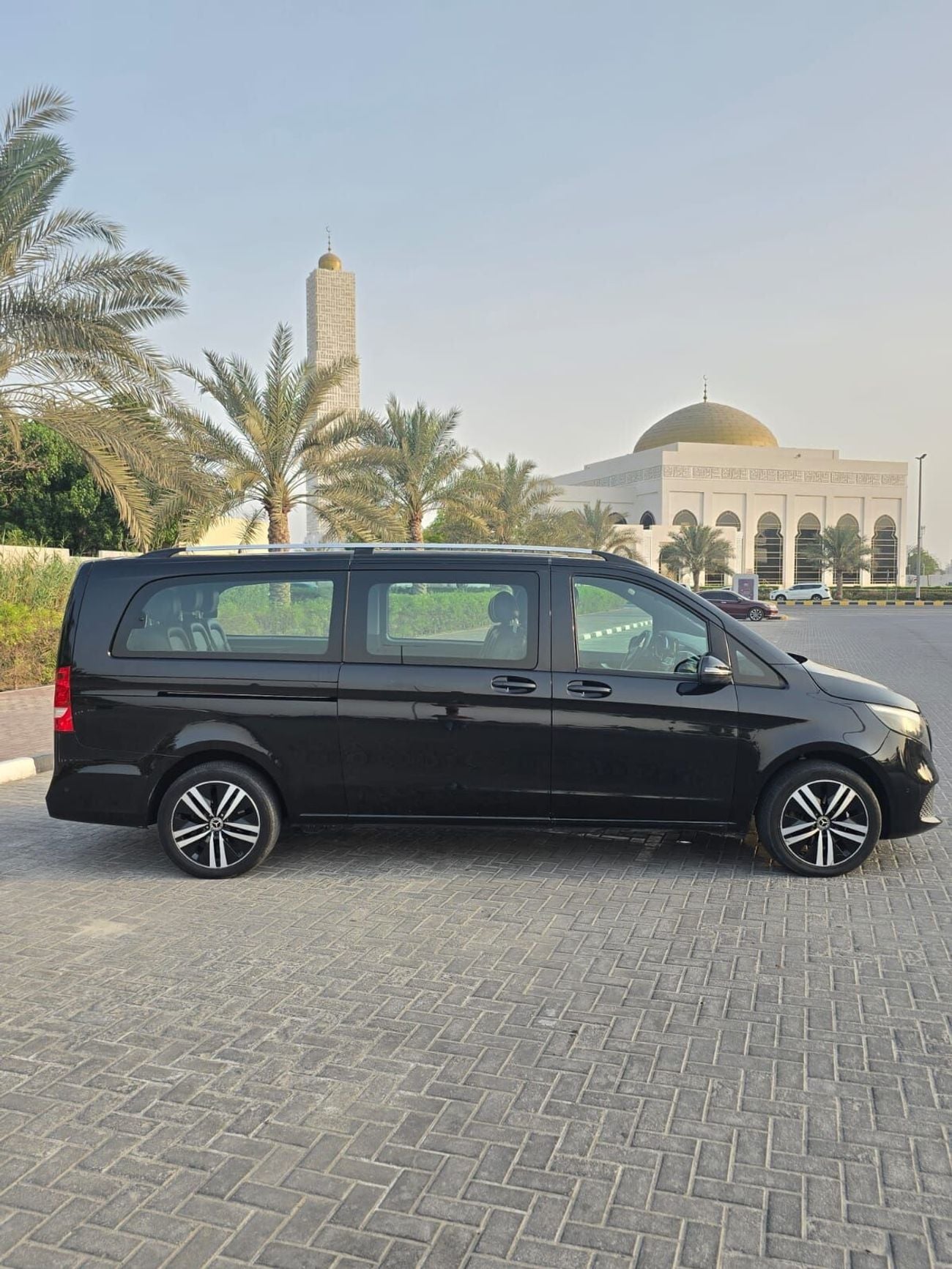 مرسيدس بنز V 250 AVANTGARDE/E