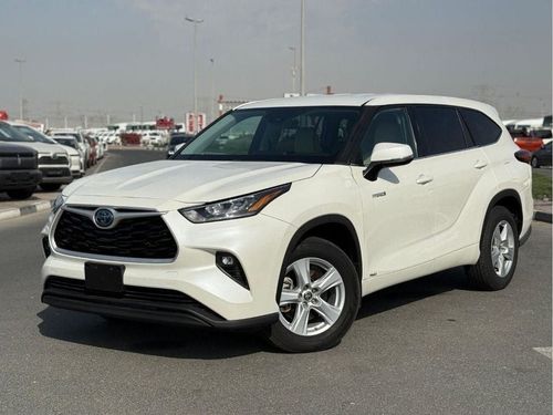 Toyota Highlander Hybrid leather seats,blind spot, camera premium