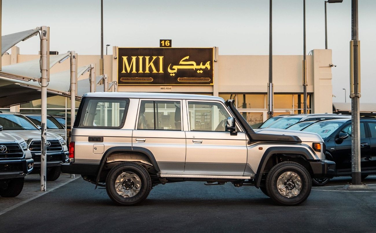 Toyota Land Cruiser LC 76 | 2.8L | V4 | DSL | MT | 2025