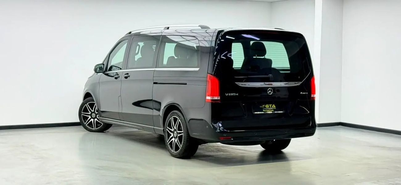 Mercedes Benz V 250 V 220 d 4Matic, Warranty, Full Service History, Fully Loaded, GCC