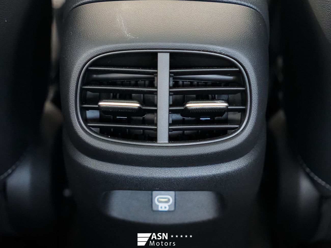 Hyundai Elantra LUX Premium 1.5L 2025 (Export Price)