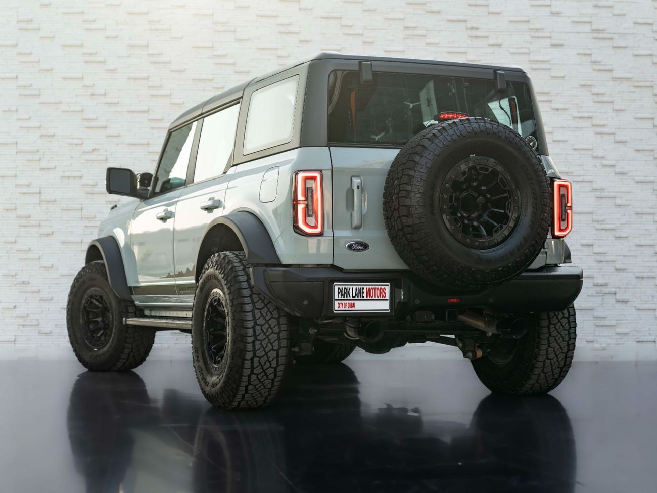 Ford Bronco Wildtrak 2.7L (5 Seater)