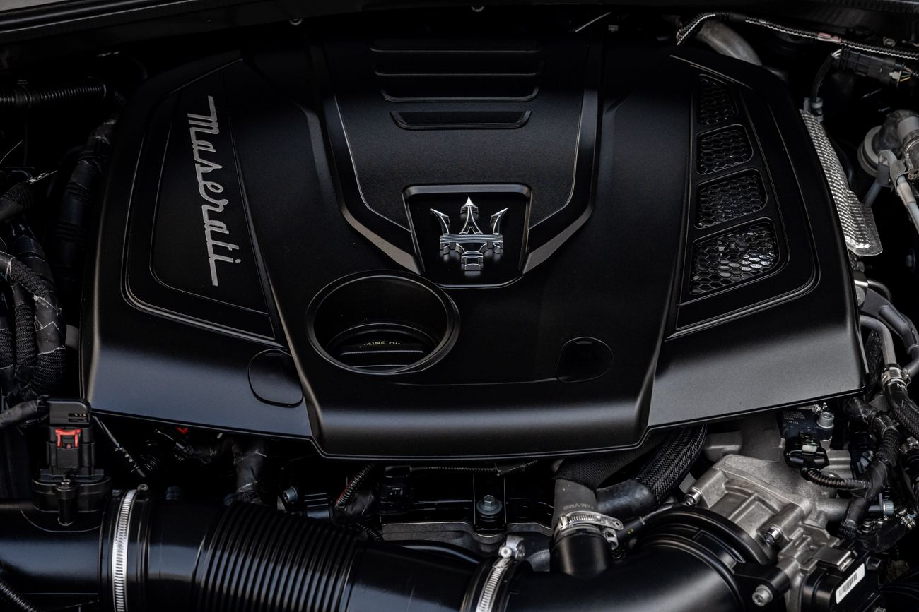 مازيراتي جيبلي Ghibli GT Hybrid | 2,742 P.M | 0% Downpayment | UNDER WARRANTY!