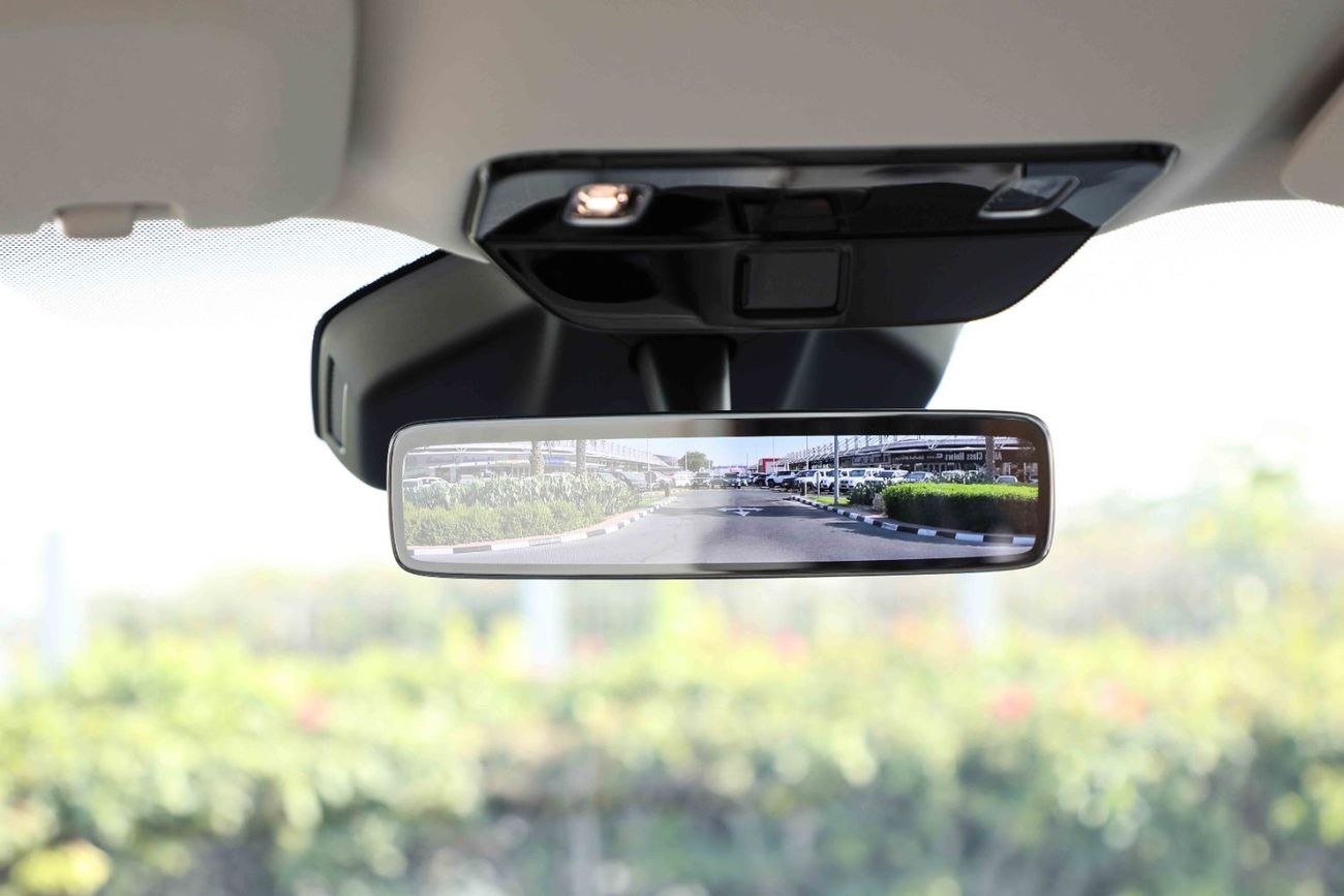 Li Auto Mega 2024 Lixiang Mega Ultra Version - Silver inside White | Export Only