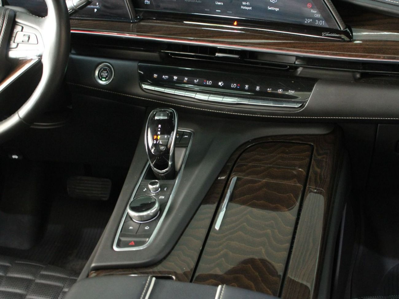 كاديلاك إسكالاد Sport Platinum 6.2L 4WD