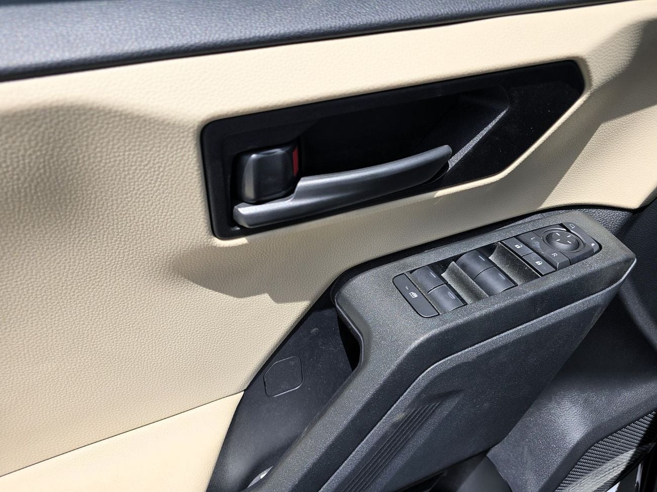 Toyota RAV4 RAV4 Hybrid 2.5L AT FWD SUV GCC Bronze color 2026 model
