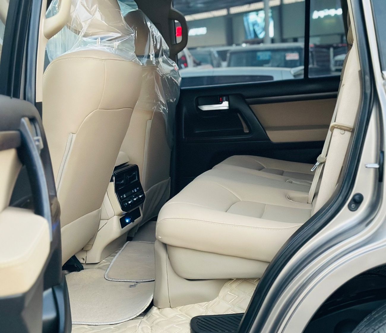 Toyota Land Cruiser GXR 4.0L (271 HP) 4WD