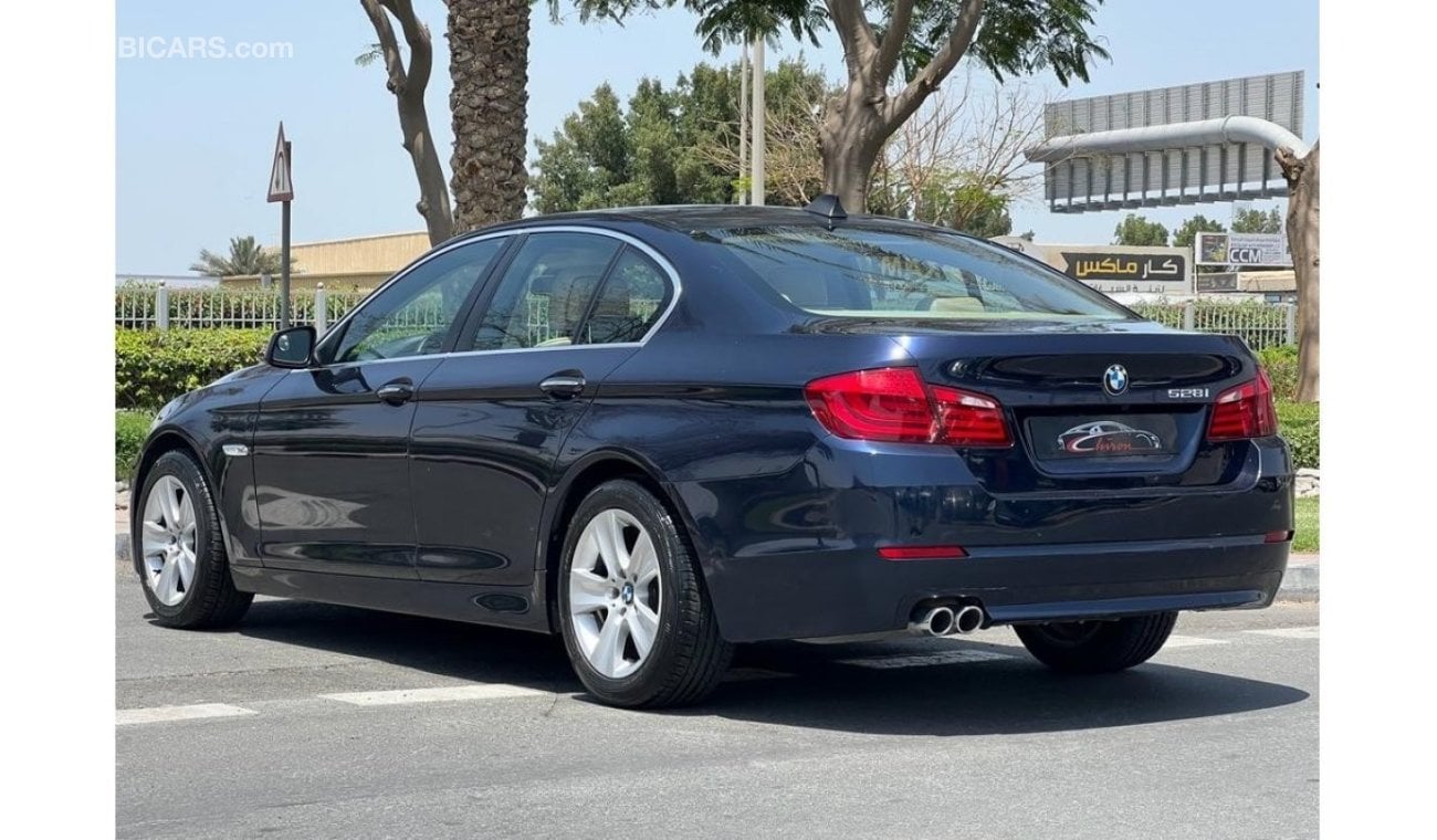 بي أم دبليو 520 BMW 528I 2011 FULL OPTIONS WITH ONE YEAR DEALER WARRANTY