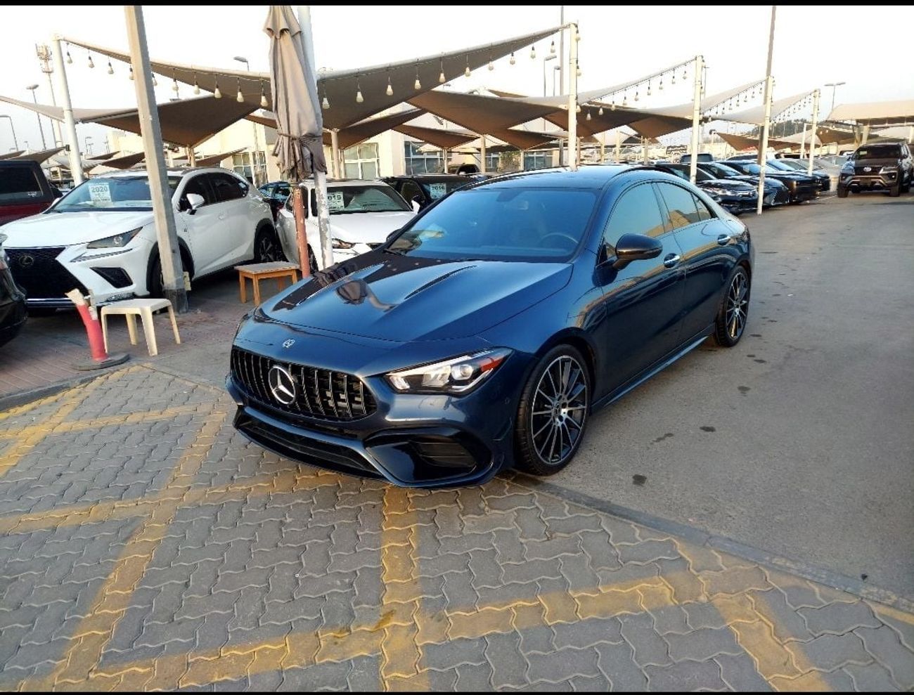 Mercedes-Benz CLA 250 Premium + 2.0L