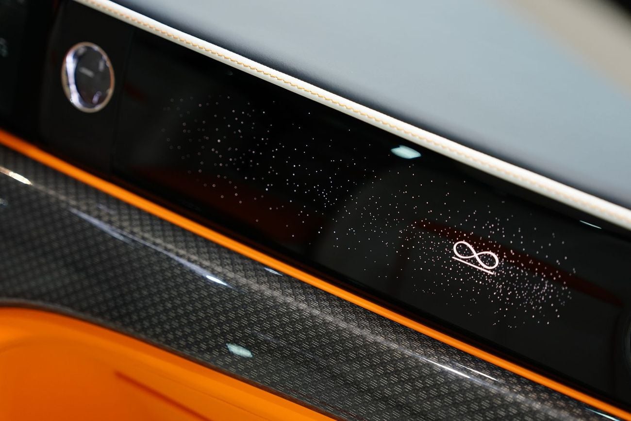 Rolls-Royce Ghost Black Badge, Bespoke Audio, Starlight, Illuminated Grille, Dealer Warr + Serv!!