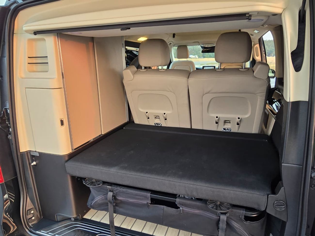 مرسيدس بنز V 250 4MATIC | 2019 | DIESEL | 2KEYS | ORGINAL PAINT | CAR IS READY FOR CAMPING |