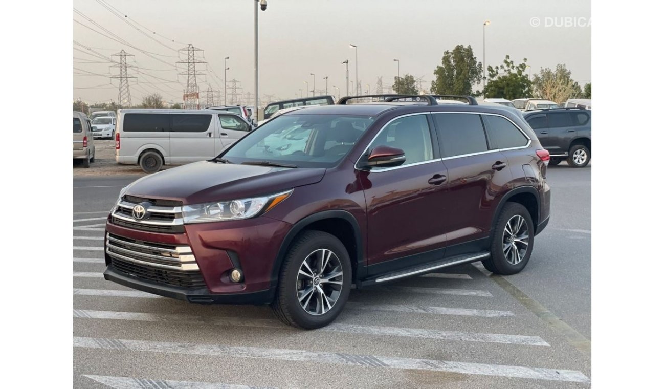 تويوتا هايلاندر *Offer*2019 Toyota Highlander LE 2.7L V4 / Export only