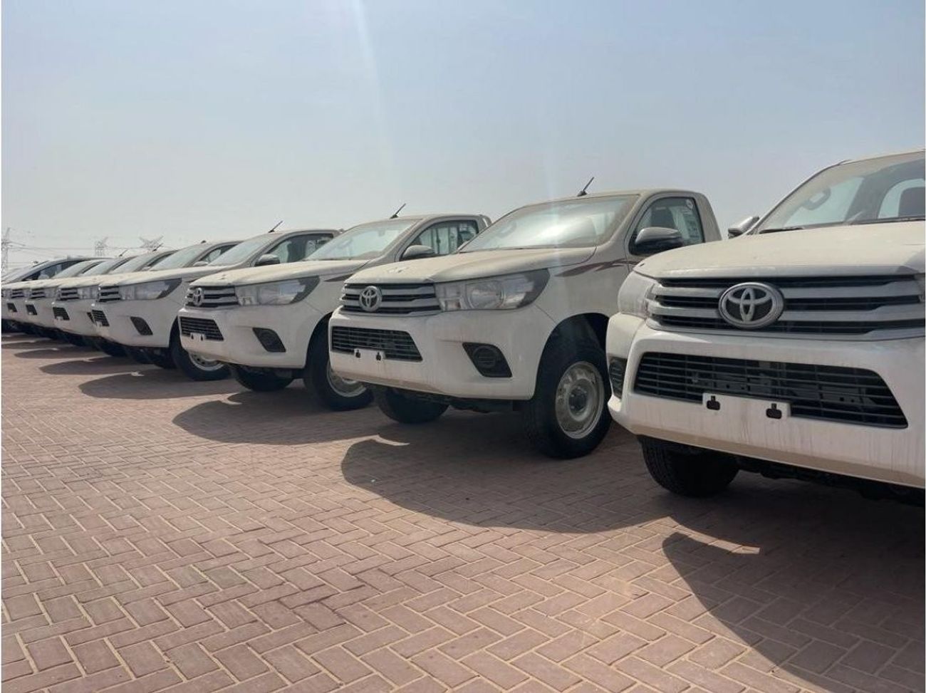 Toyota Hilux NEW 2023 TOYOTA HILUX 2.7L 4WD Pickup single cabin Manual Petrol ZeroKM