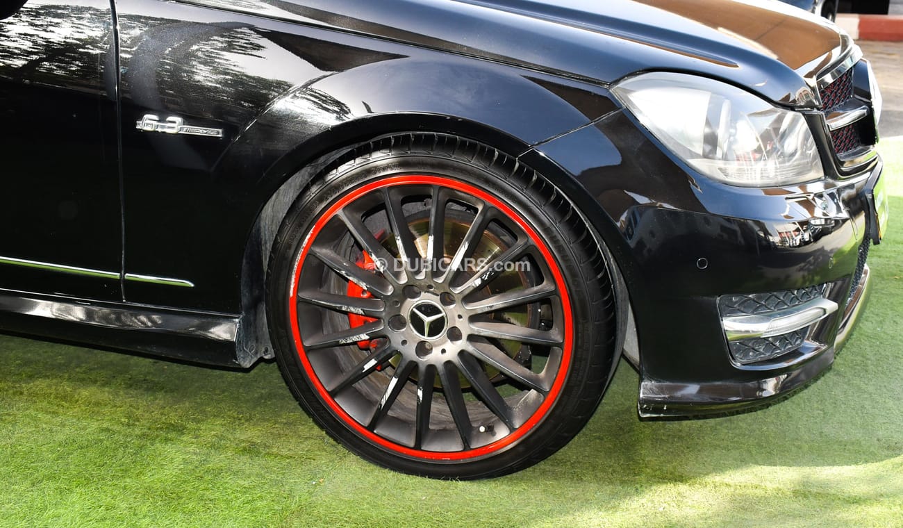 Mercedes-Benz C 300 2012 model Kit 63 imported from Japan, leather panorama, cruise control, steering wheel, sensors, wh