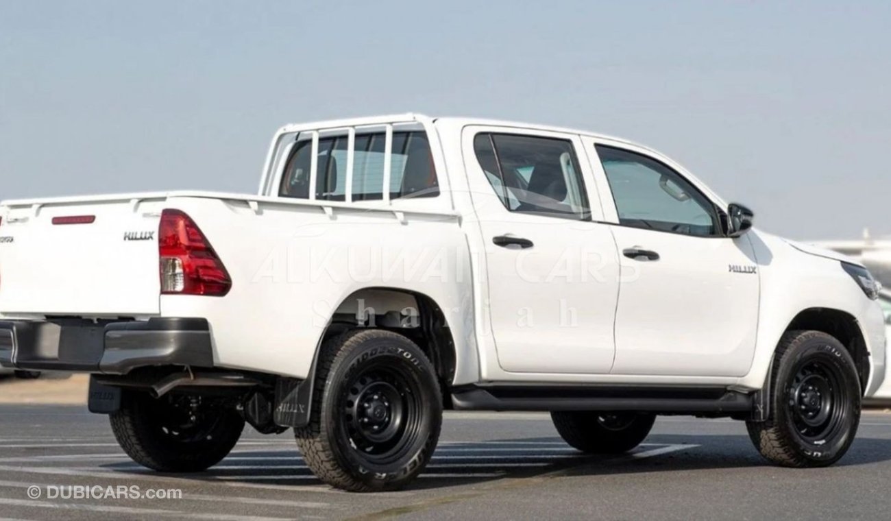 Toyota Hilux DC 2.4D MT 4X4 P.WINDOW MY2023 – WHITE