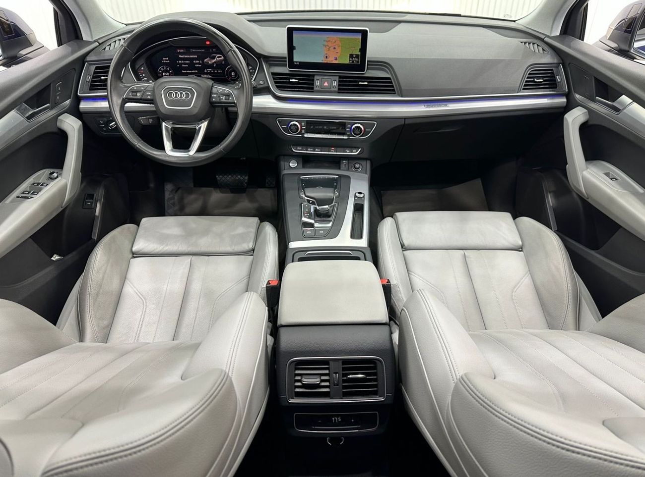 أودي Q5 45 TFSI quattro بايسيك