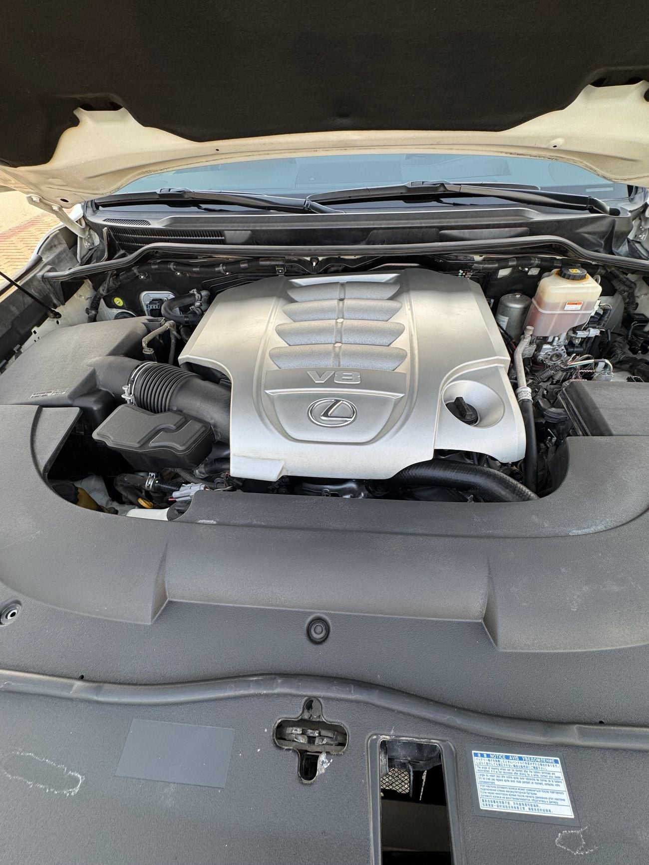 Lexus LX570