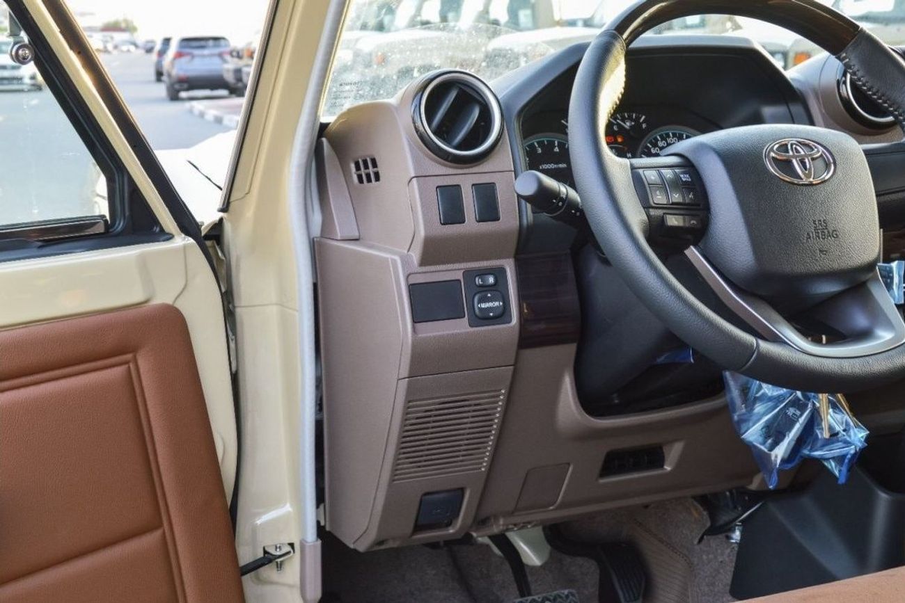 تويوتا لاند كروزر TOYOTA LAND CRUISER 71 SERIES 4.0L 4WD AT PETROL SUV 2024