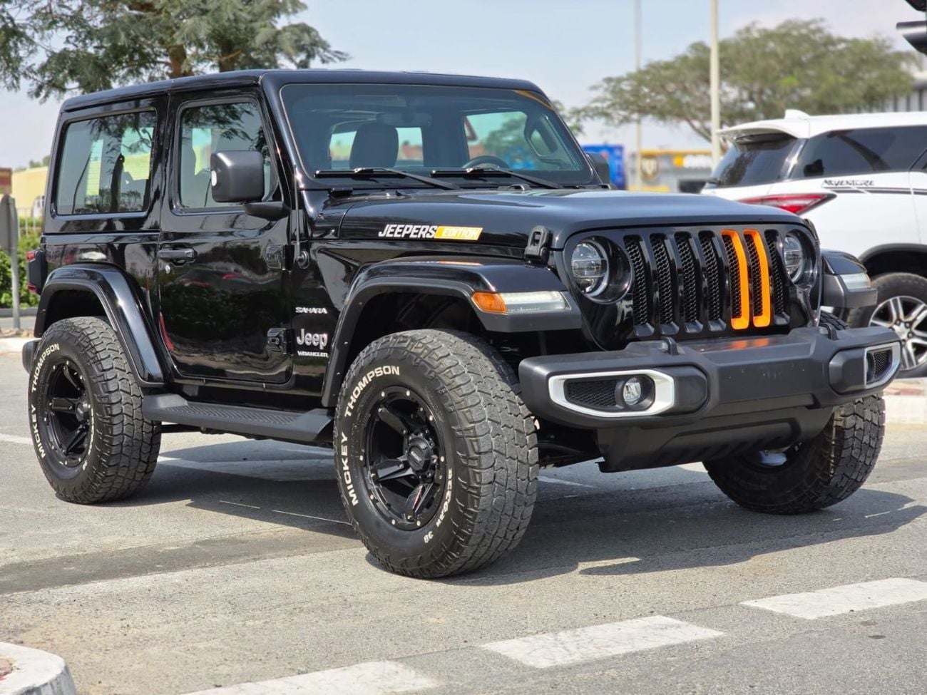 Jeep Wrangler SAHARA CITY 3.6L A/T (5 Seater) JEEPERS EDITION 2021 GCC LOW MILEAGE WITH AGENCY SERVICE CONT