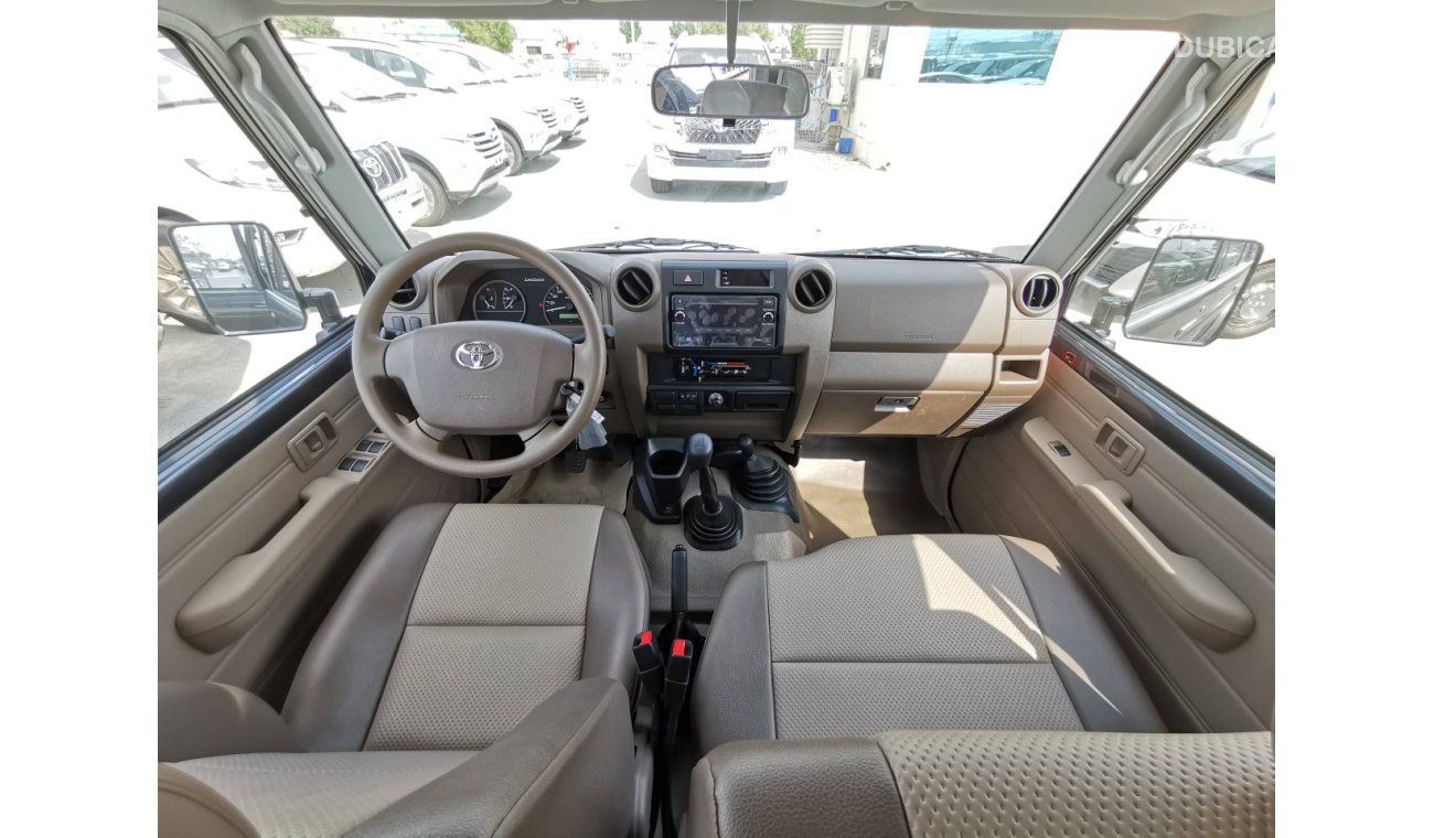 Toyota Land Cruiser 4.2L, 16' Alloy Rims, Central Door Lock System, Power Window, Key Start, 4WD Gear Box, CODE-LCGY20