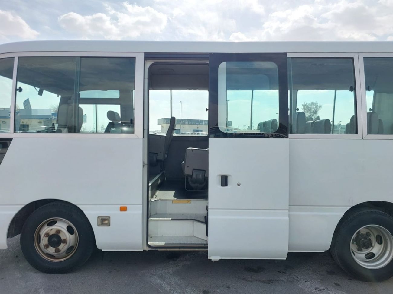 Nissan Civilian NISSAN CIVILIAN BUS RHD 2009 MODEL 2.9 L DIESEL AUTOMATIC(PM40169)