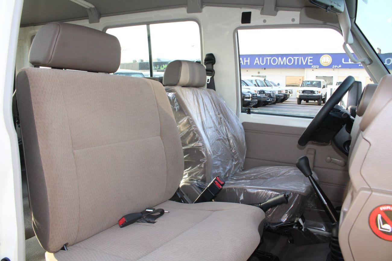 تويوتا لاند كروزر 70 TOYOTA LANDCRUISER 78 2.8L DIESEL GRADE E MANUAL