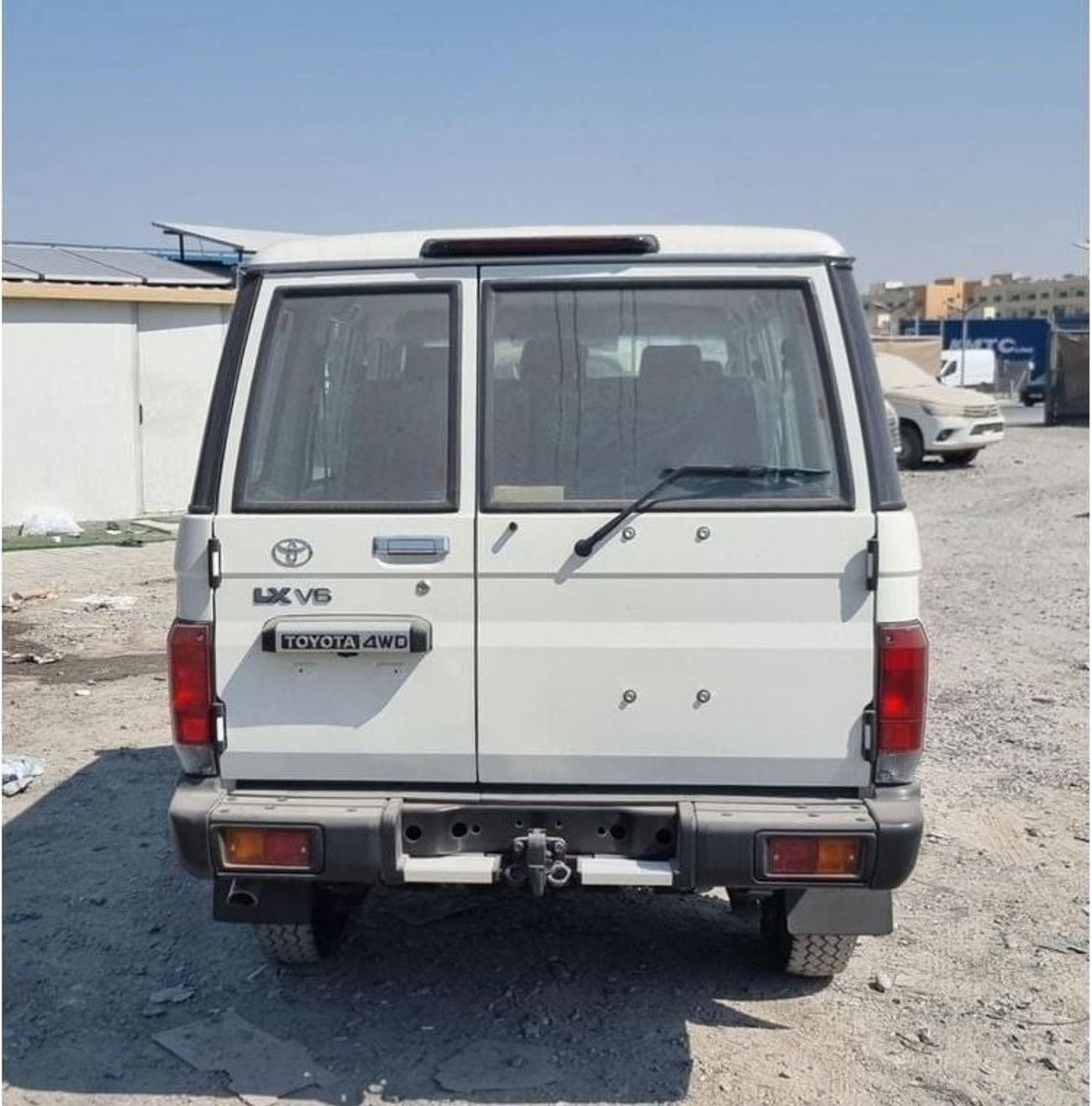 Toyota Land Cruiser 70 LC76 4.0 V6 Petrol MT 2025YM