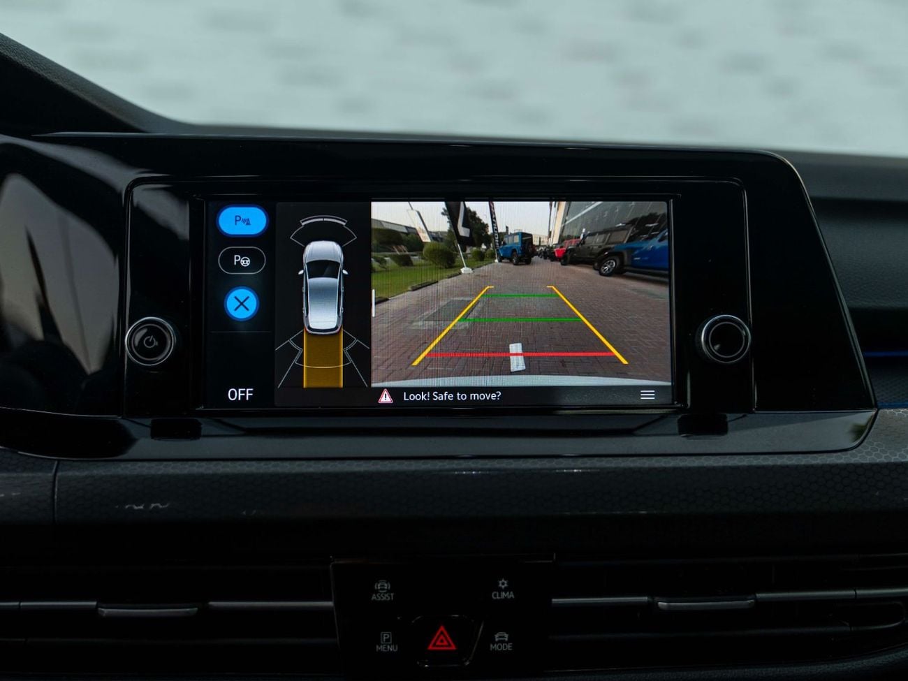 Volkswagen Golf GTI Sport 2.0T