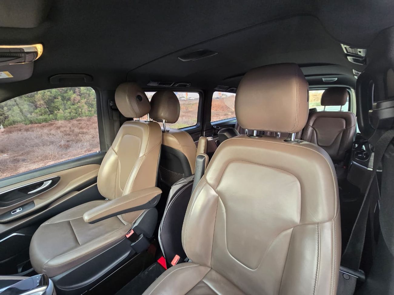 Mercedes-Benz V 250 Std 2.1L MERCEDES V-250 2020 GCC // 2KEYS // FULL OPITION // PERFECT CONDITION