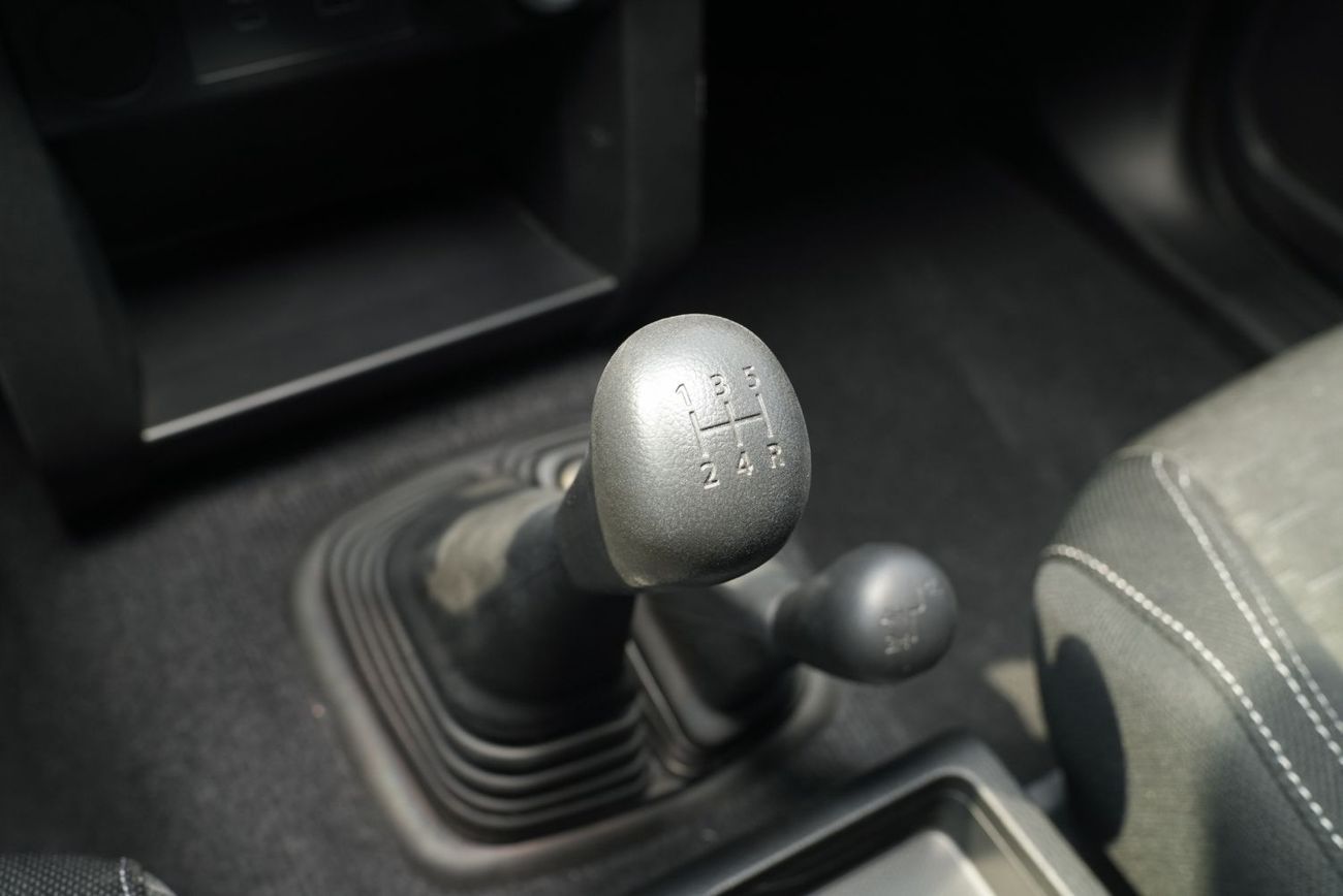 ميتسوبيشي L200 #AM MITSUBISHI L200 2.4L GLX 4X4 D/C MID(i) M/T PTR 2025 Export Only