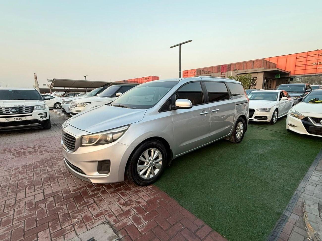 Kia Carnival LX 3.3 liter V6 engine with 276 horsepower, 6-speed
