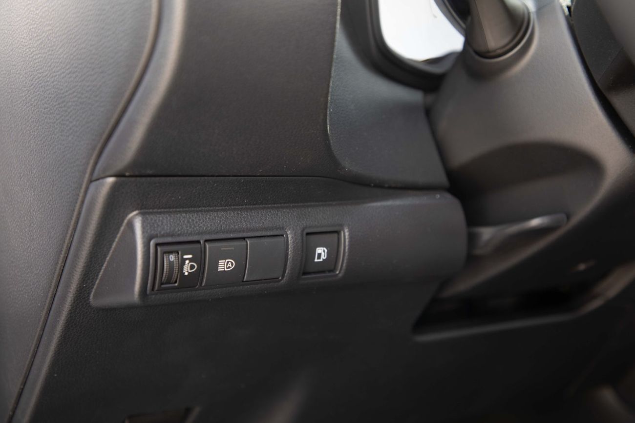 تويوتا كورولا 2025 Toyota Corolla Elite 1.8 - Hybrid - White Inside Black | Export Only