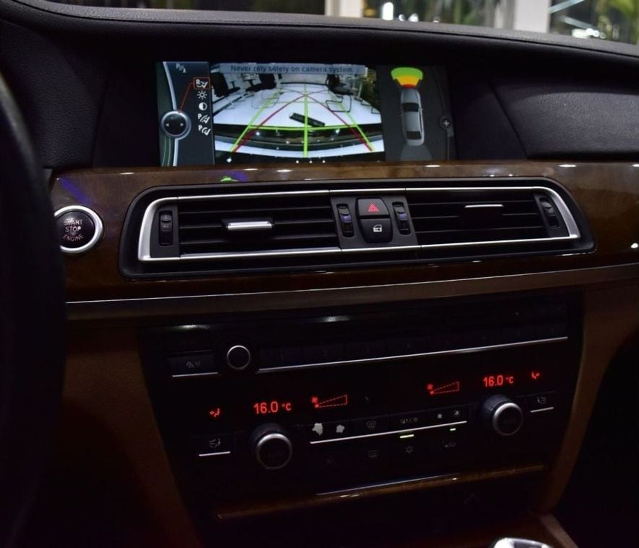 بي أم دبليو 730Li EXCELLENT DEAL for our BMW 730Li ( 2012 Model ) in Black Color GCC Specs