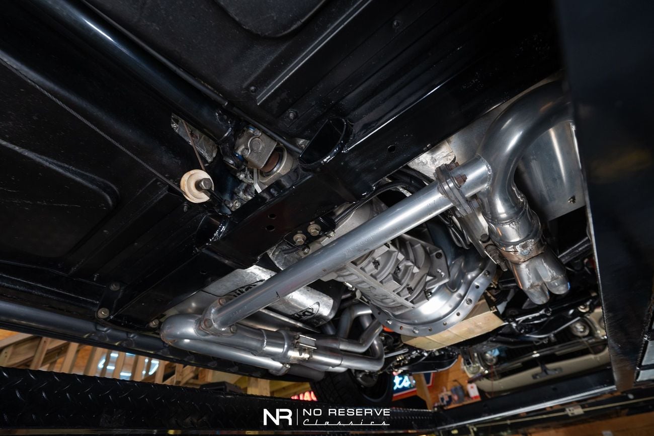 شيفروليه كورفت ZZ502 6 Speed Widebody Restomod