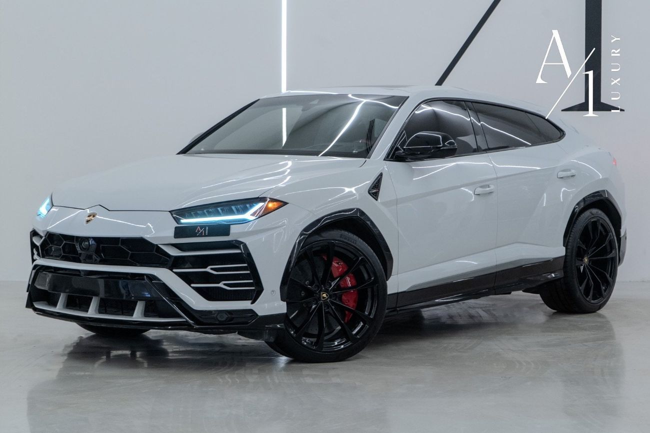 Lamborghini Urus 2020 Lamborghini Urus, Service History, Excellent Condition, Canadian Spec