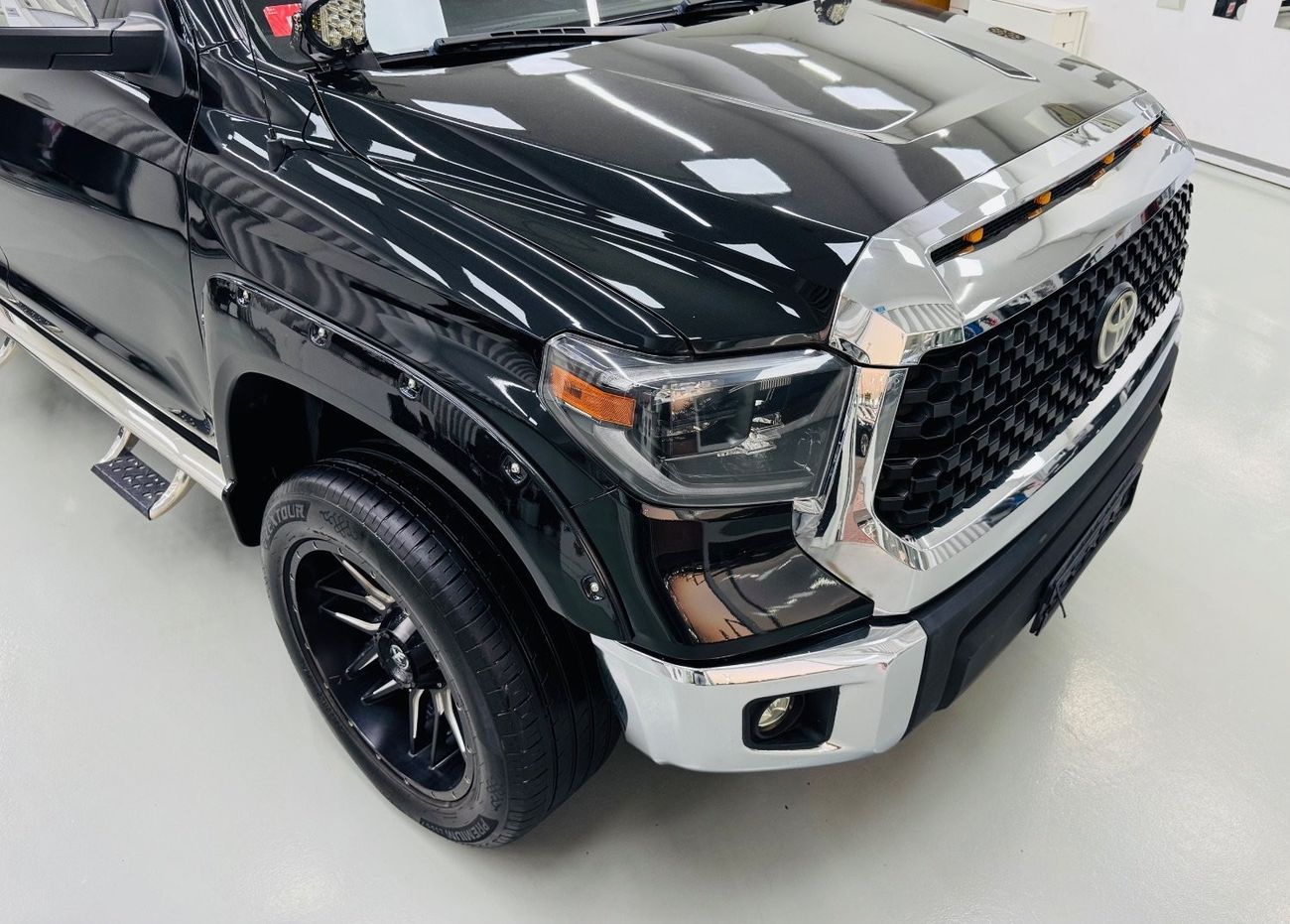 Toyota Tundra Std 5.7L