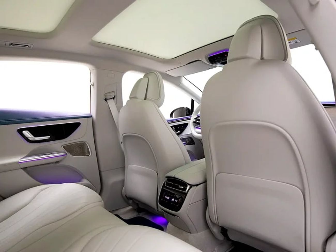 مرسيدس بنز EQE 350+